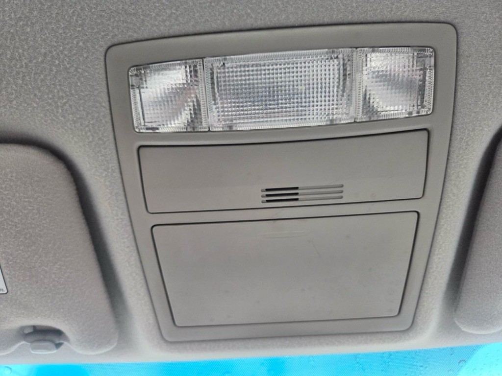 2011 Toyota Camry Image 24
