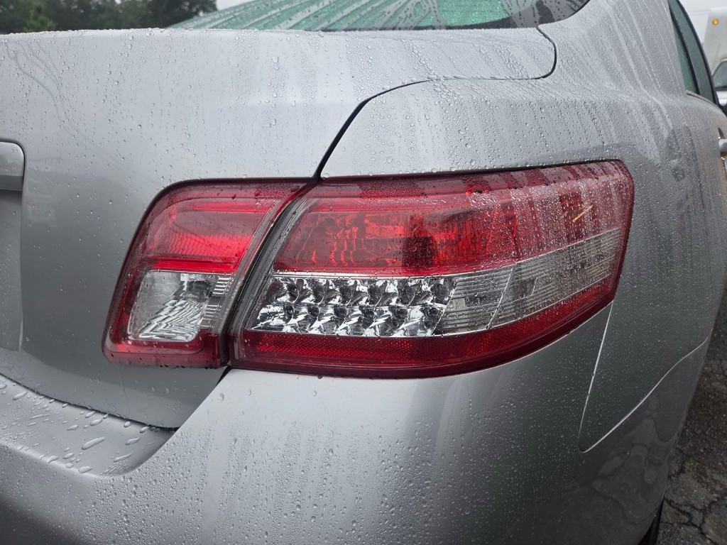 2011 Toyota Camry Image 31