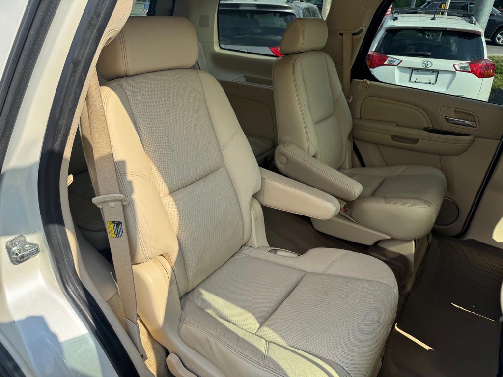 2007 Cadillac Escalade Image 16