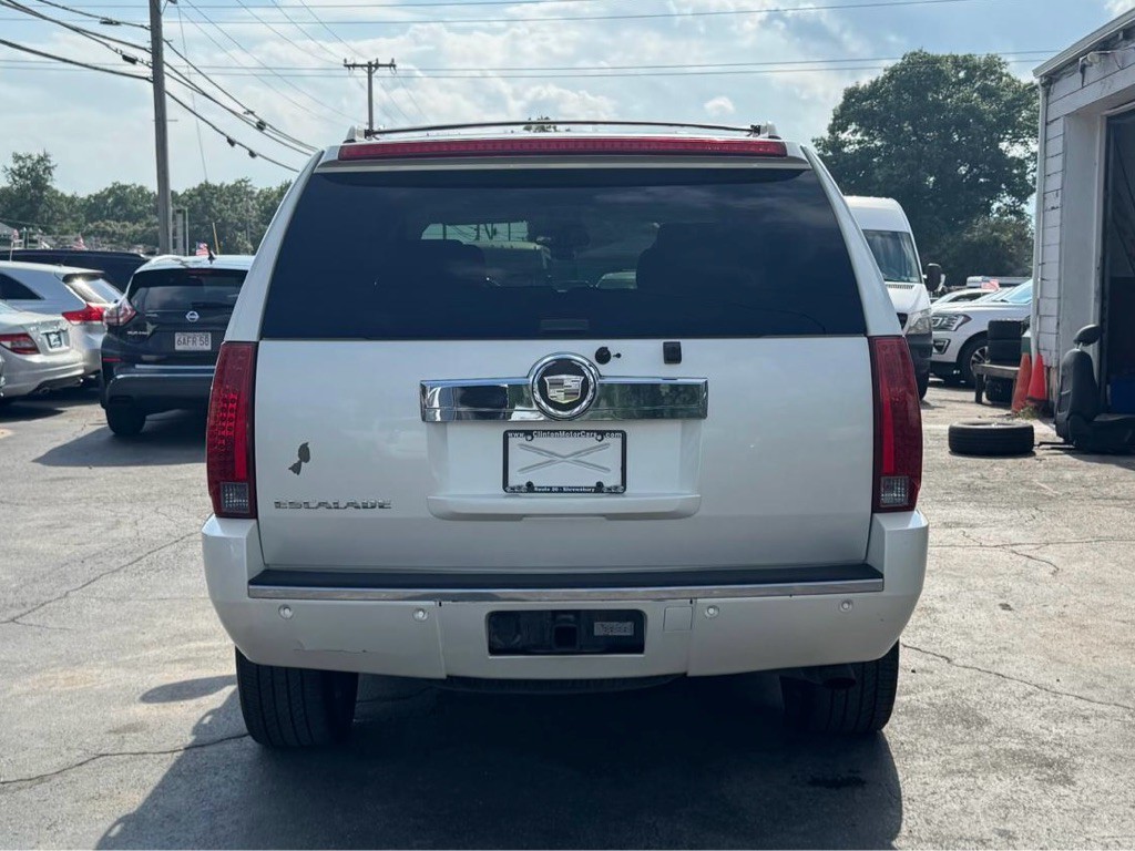 2007 Cadillac Escalade Image 4