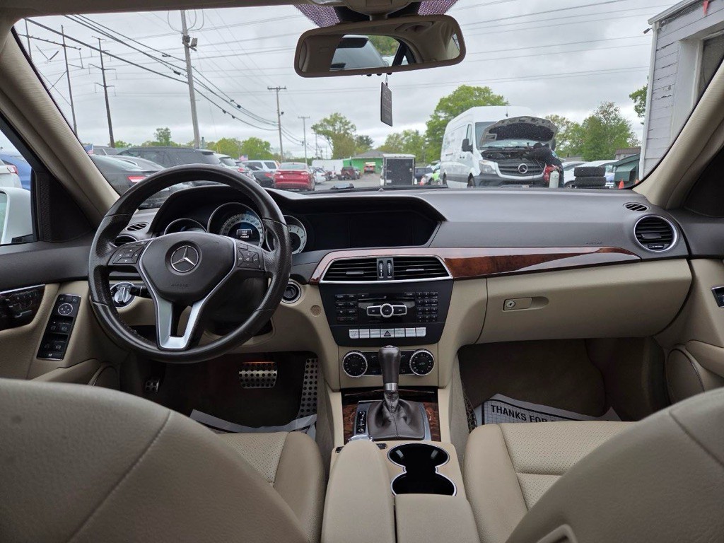 2014 Mercedes-Benz C-Class Image 13
