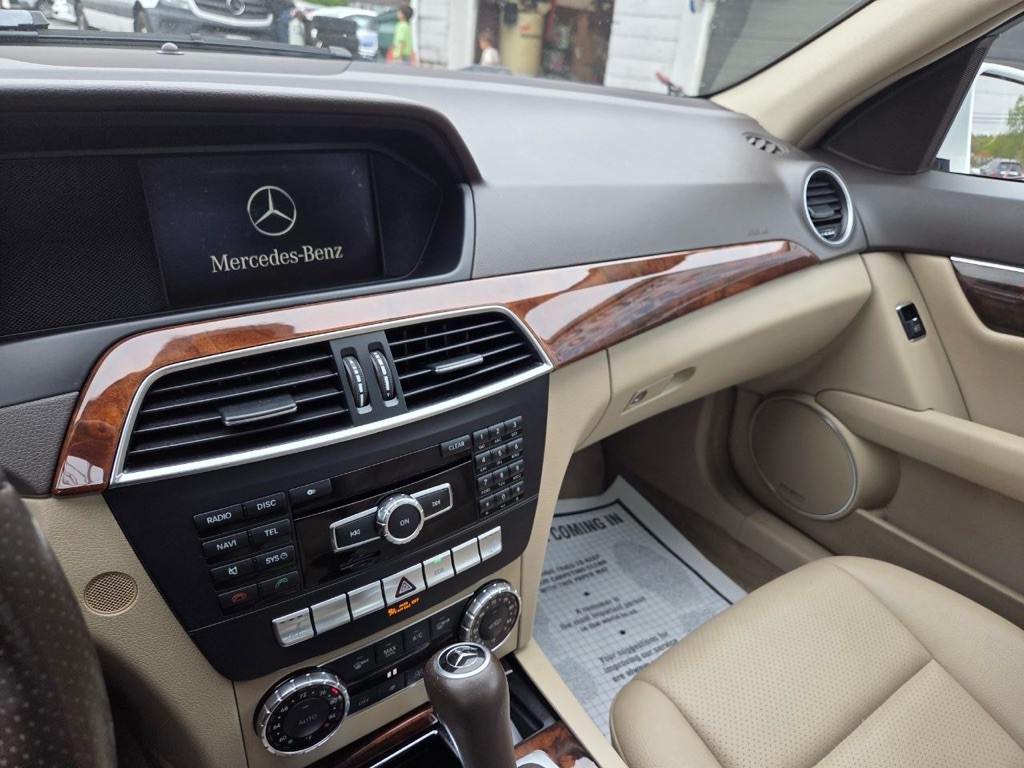 2014 Mercedes-Benz C-Class Image 15