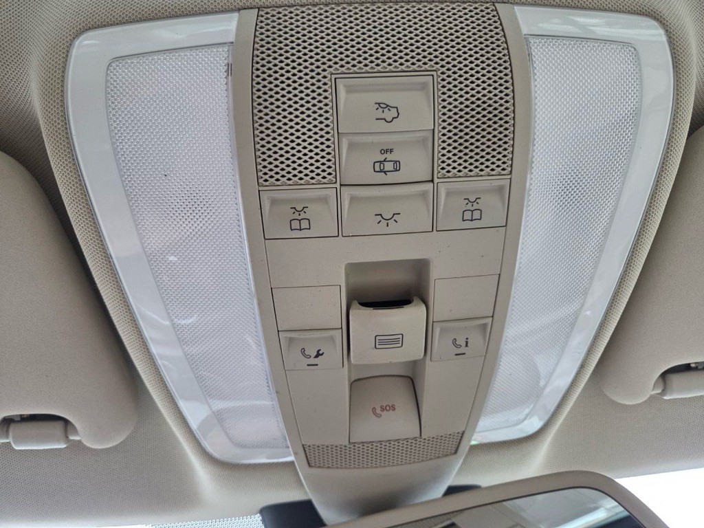 2014 Mercedes-Benz C-Class Image 16