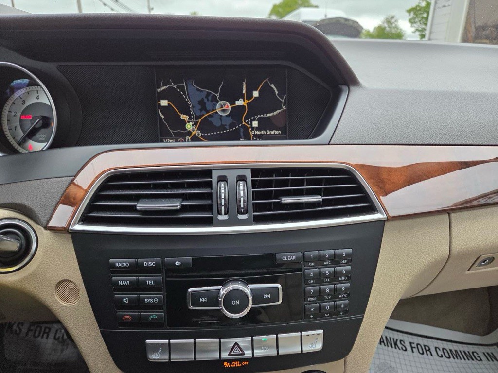 2014 Mercedes-Benz C-Class Image 18
