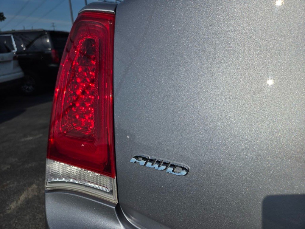 2015 Chrysler 300 Image 27