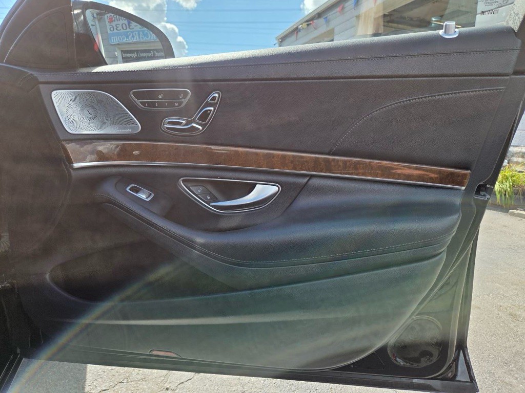2014 Mercedes-Benz S-Class Image 28