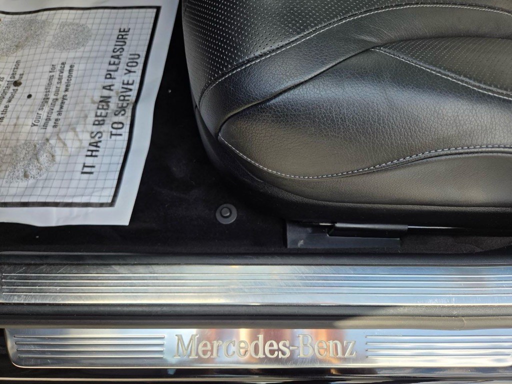 2014 Mercedes-Benz S-Class Image 31