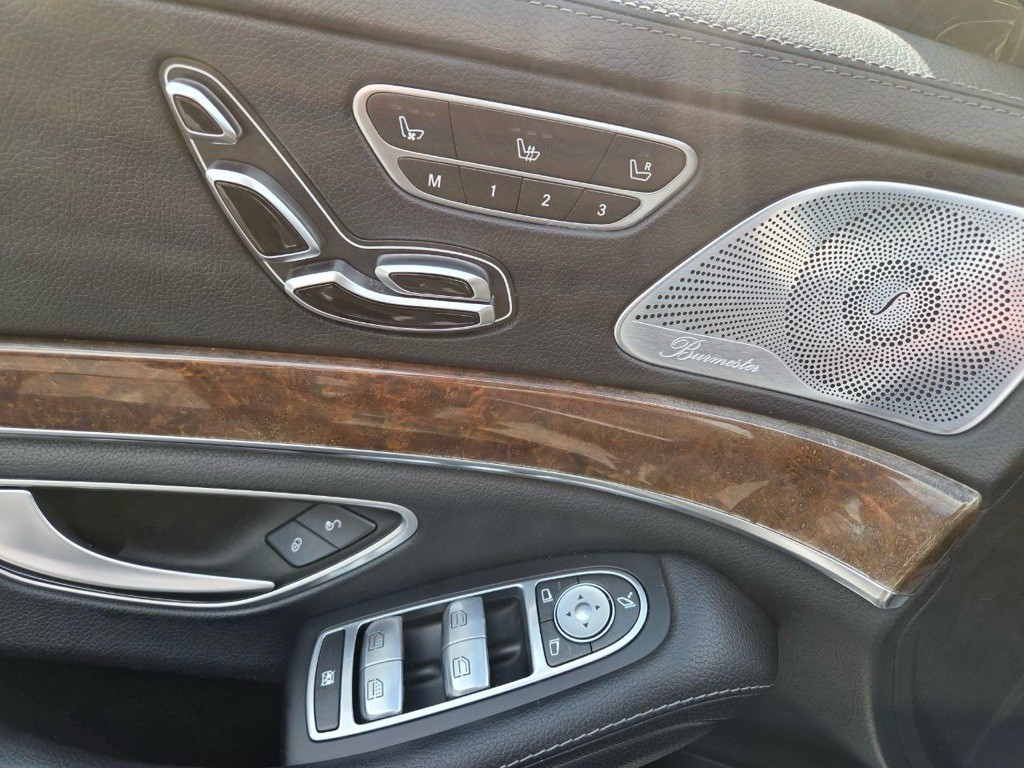 2014 Mercedes-Benz S-Class Image 32