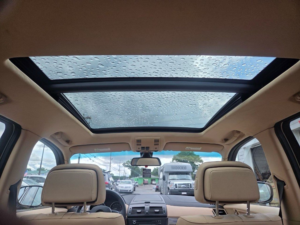 2010 BMW X3 Image 24