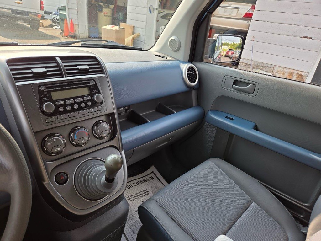 2006 Honda Element Image 16