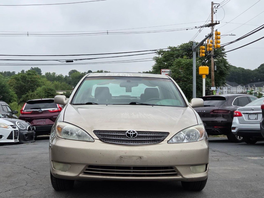 2002 Toyota Camry Image 8