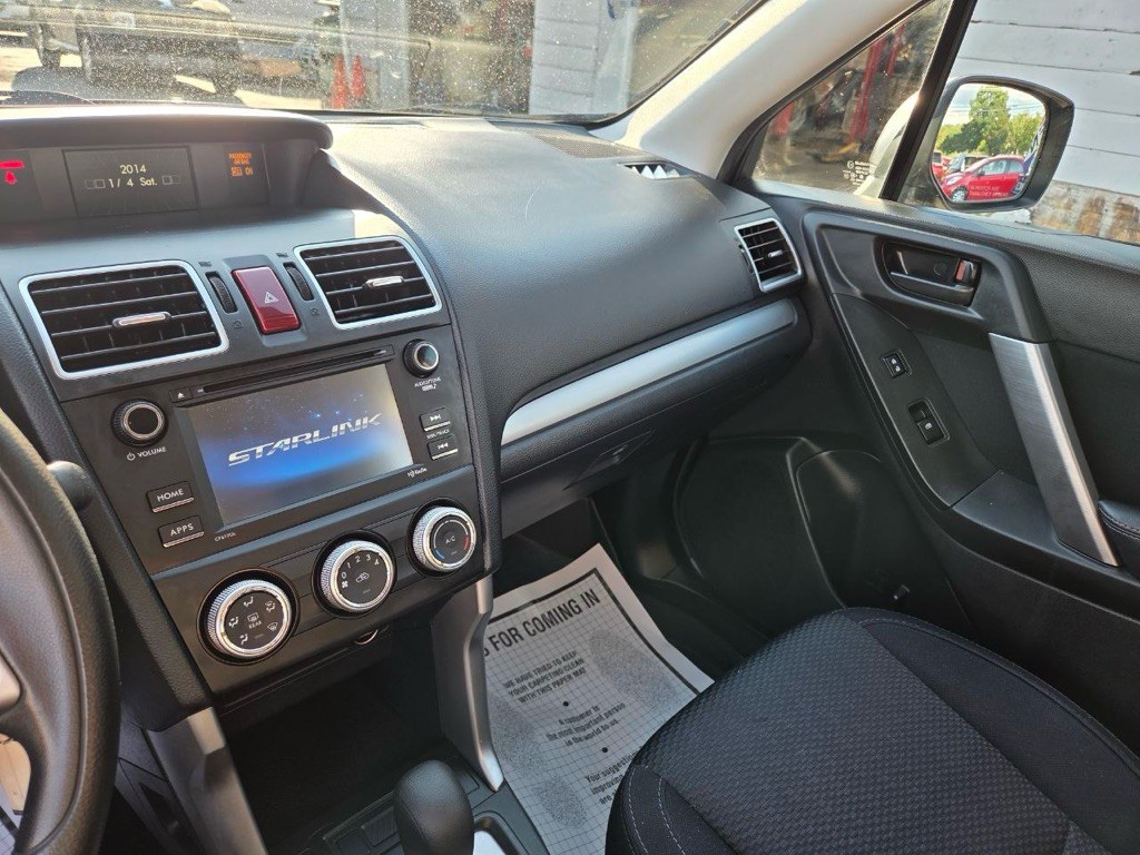 2016 Subaru Forester Image 13