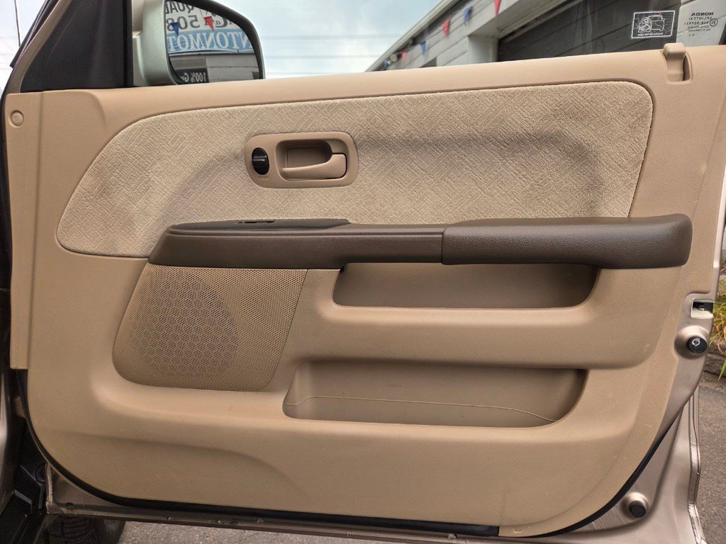 2005 Honda CR-V Image 17
