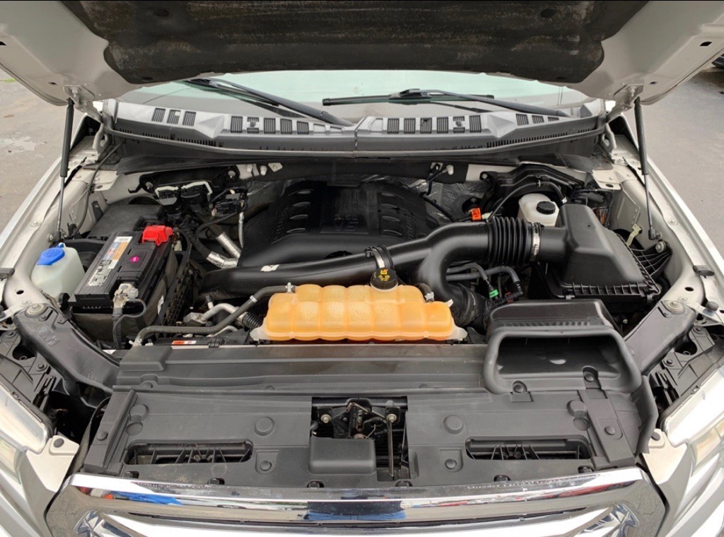 2015 Ford F-150 Image 10
