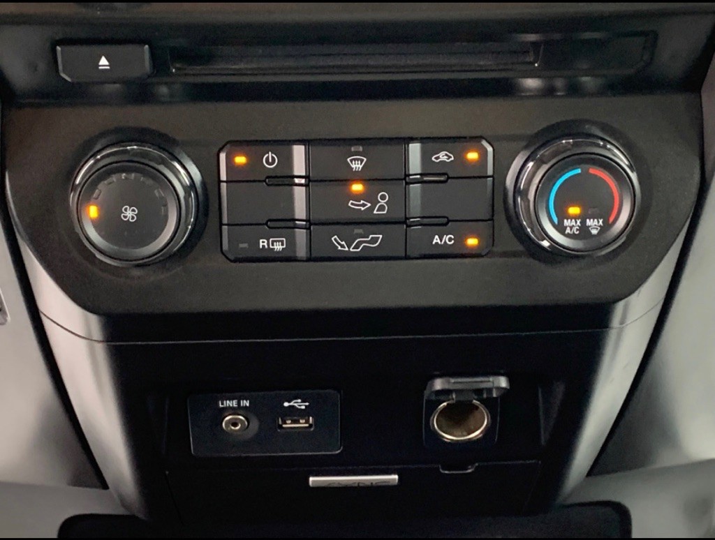 2015 Ford F-150 Image 29