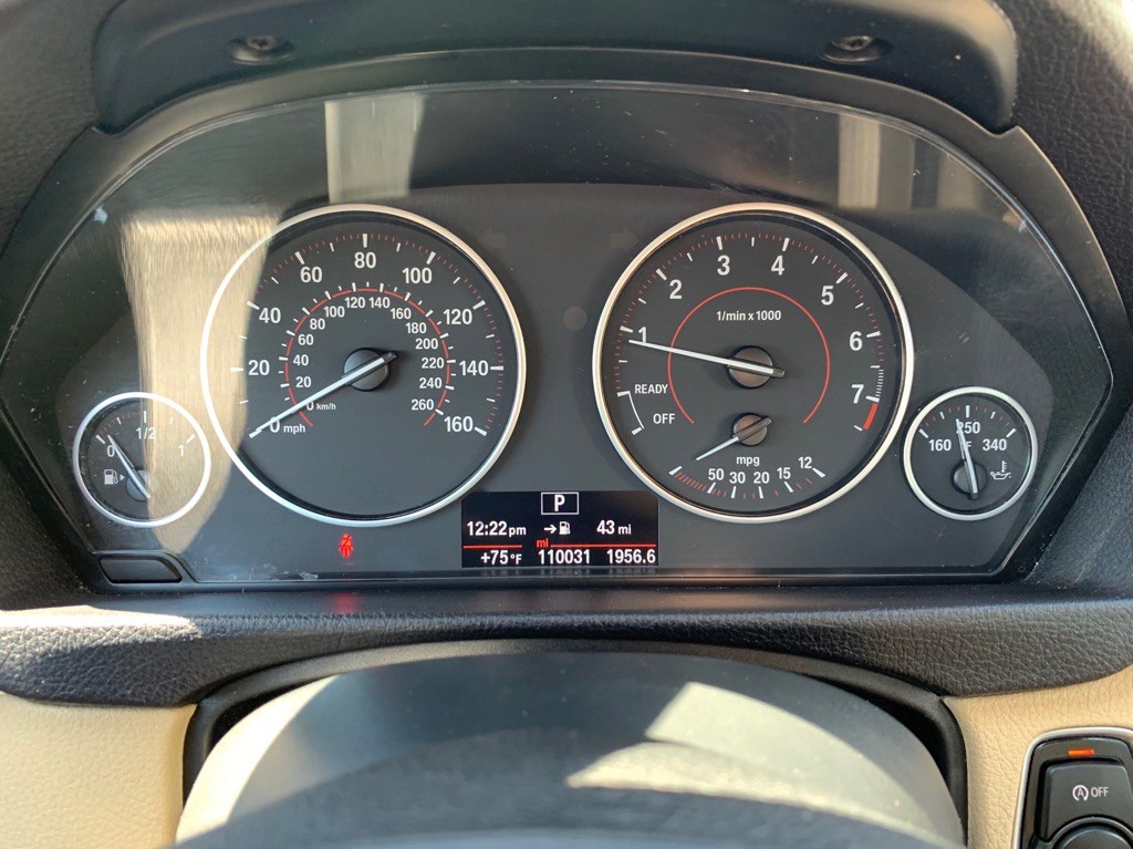 2017 BMW 3 Series Image 27