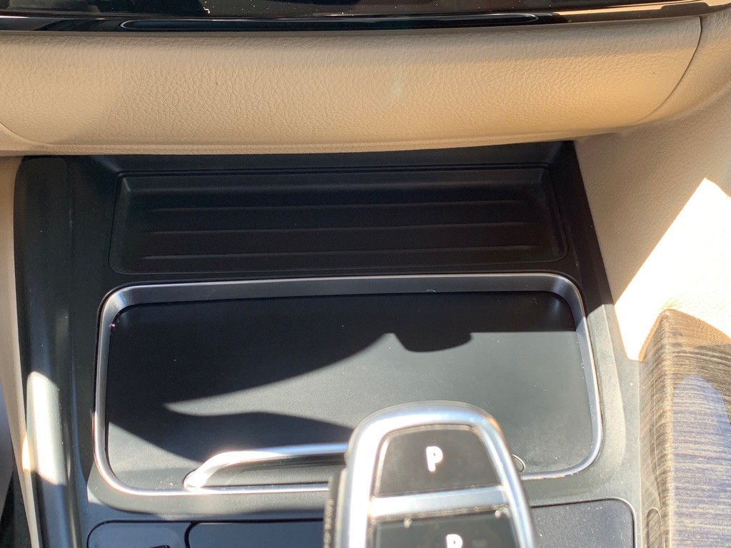 2017 BMW 3 Series Image 37