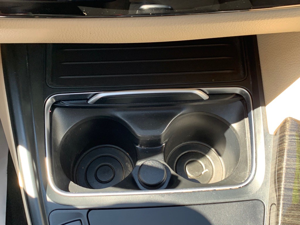 2017 BMW 3 Series Image 38