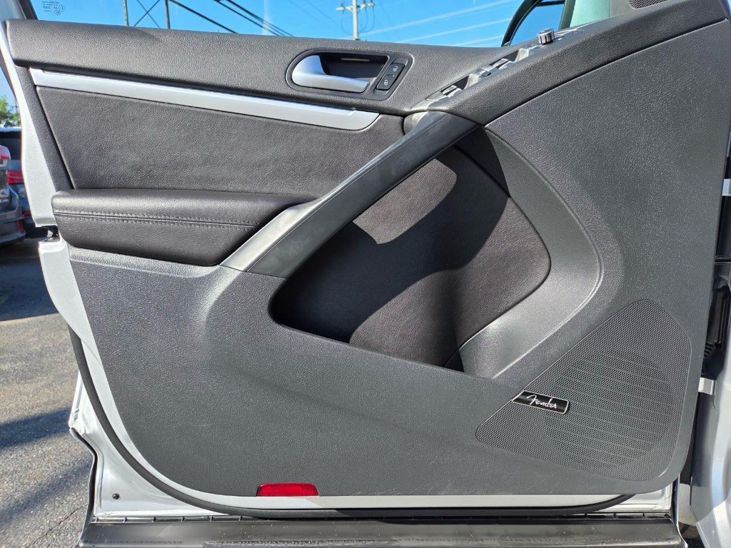 2014 Volkswagen Tiguan Image 17