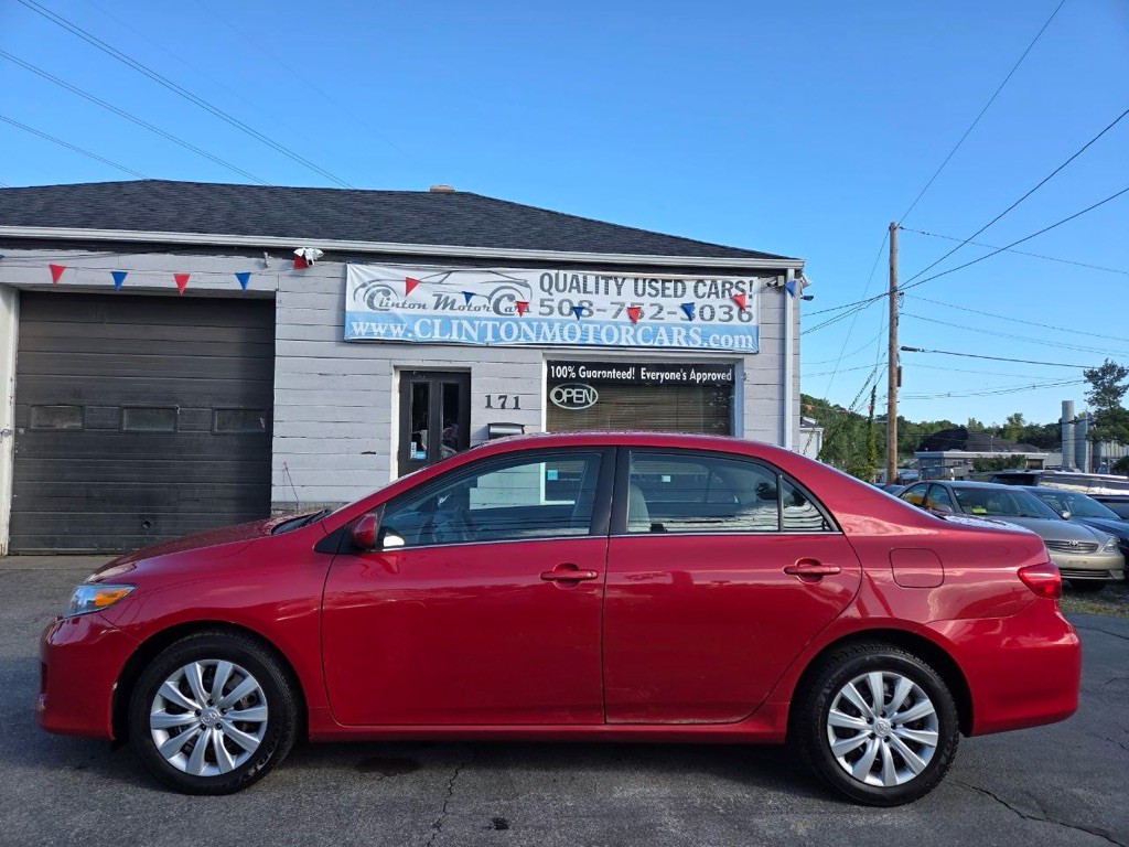 2013 Toyota Corolla Image 2
