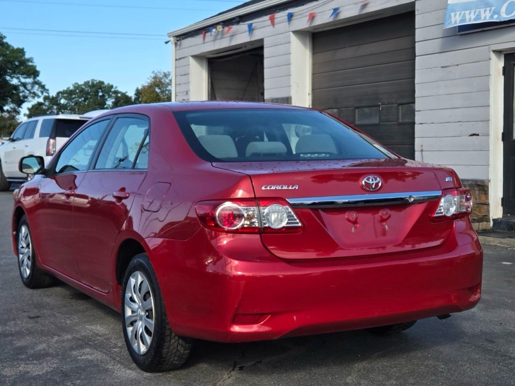 2013 Toyota Corolla Image 3