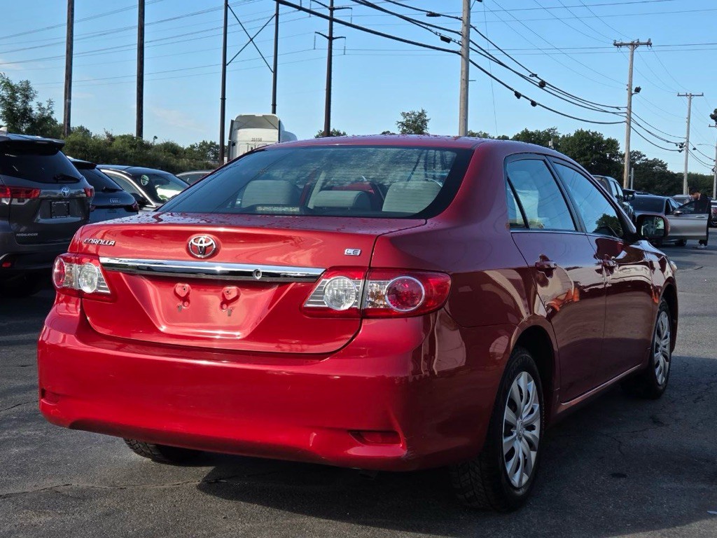 2013 Toyota Corolla Image 5