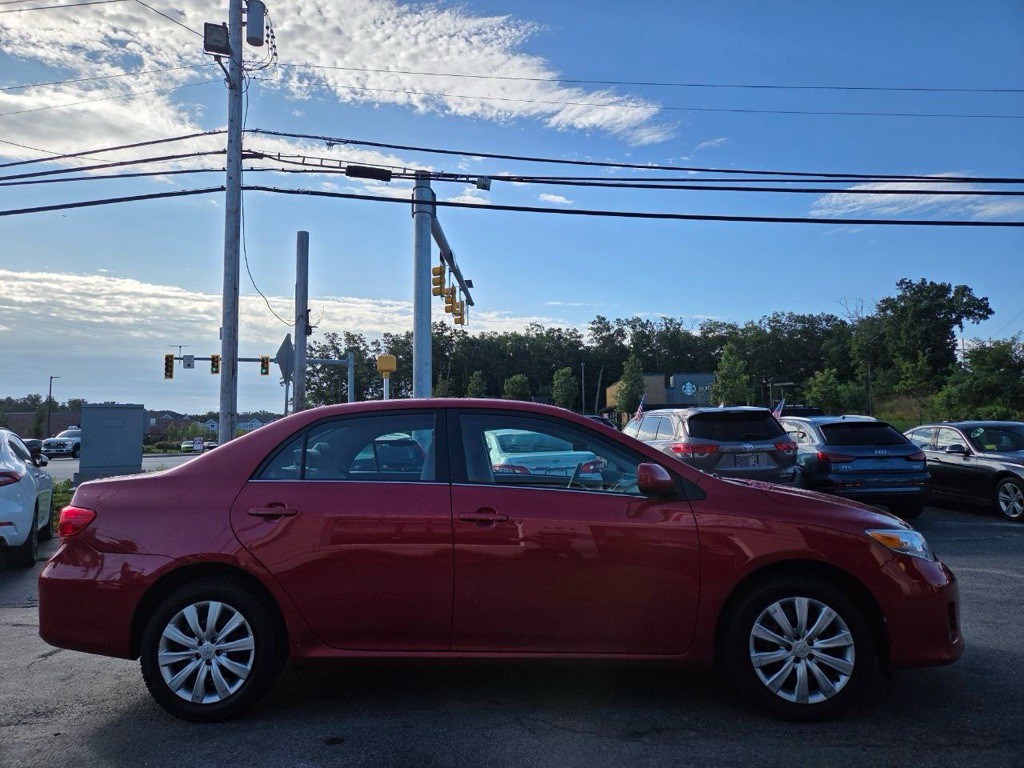 2013 Toyota Corolla Image 6