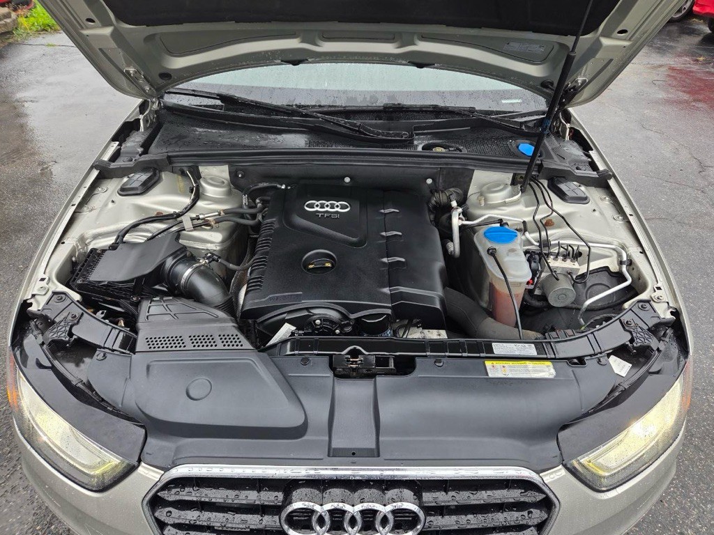 2015 Audi A4 Image 9