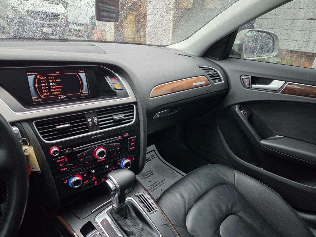 2015 Audi A4 Image 17