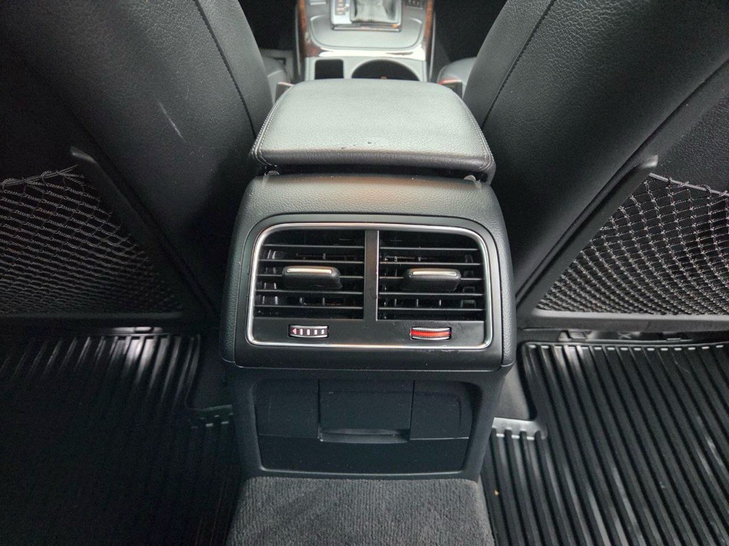 2015 Audi A4 Image 18