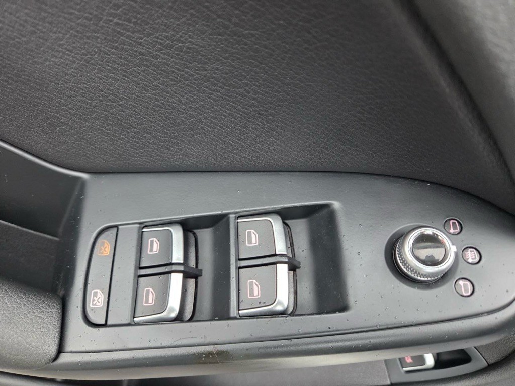 2015 Audi A4 Image 34