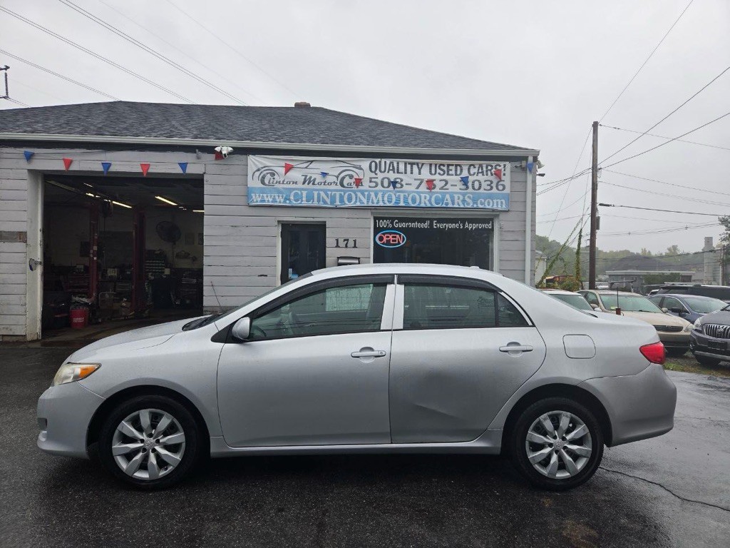 2010 Toyota Corolla Image 2