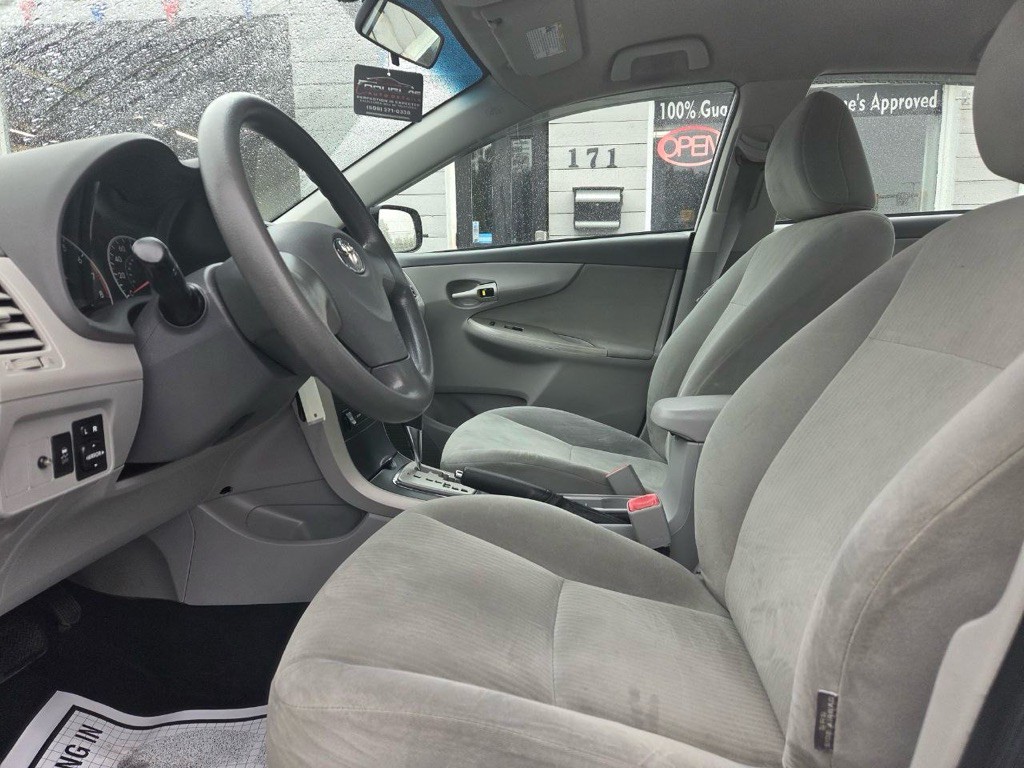 2010 Toyota Corolla Image 10