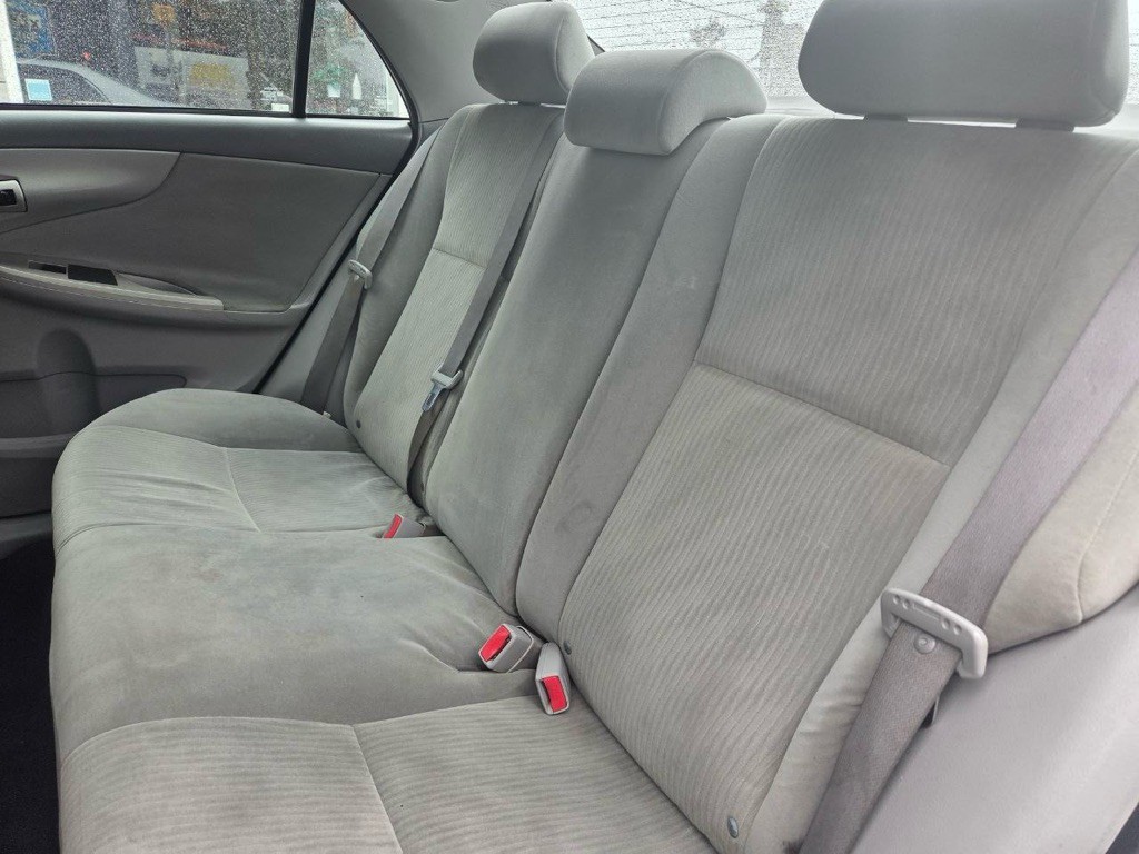 2010 Toyota Corolla Image 13