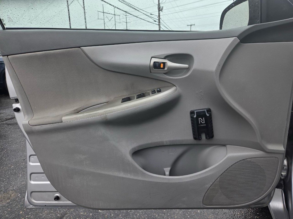 2010 Toyota Corolla Image 20