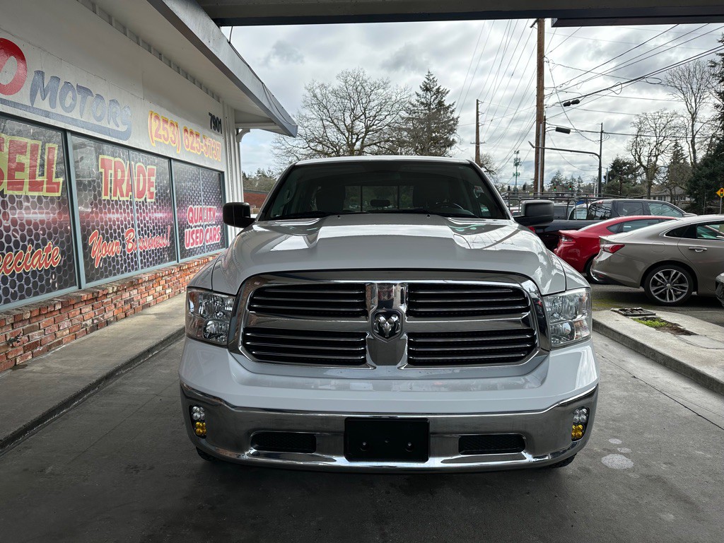 2016 RAM 1500 Image 2