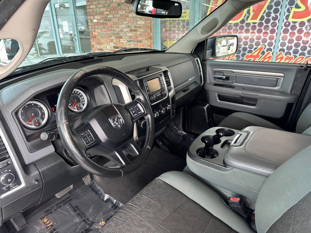 2016 RAM 1500 Image 8