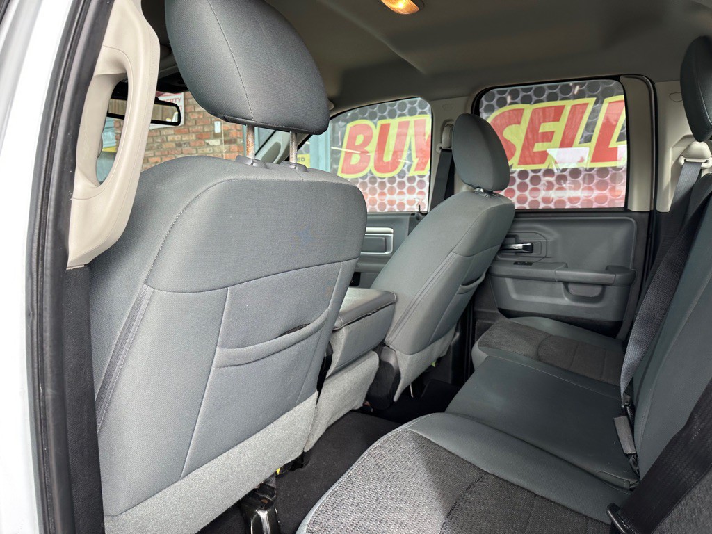 2016 RAM 1500 Image 10