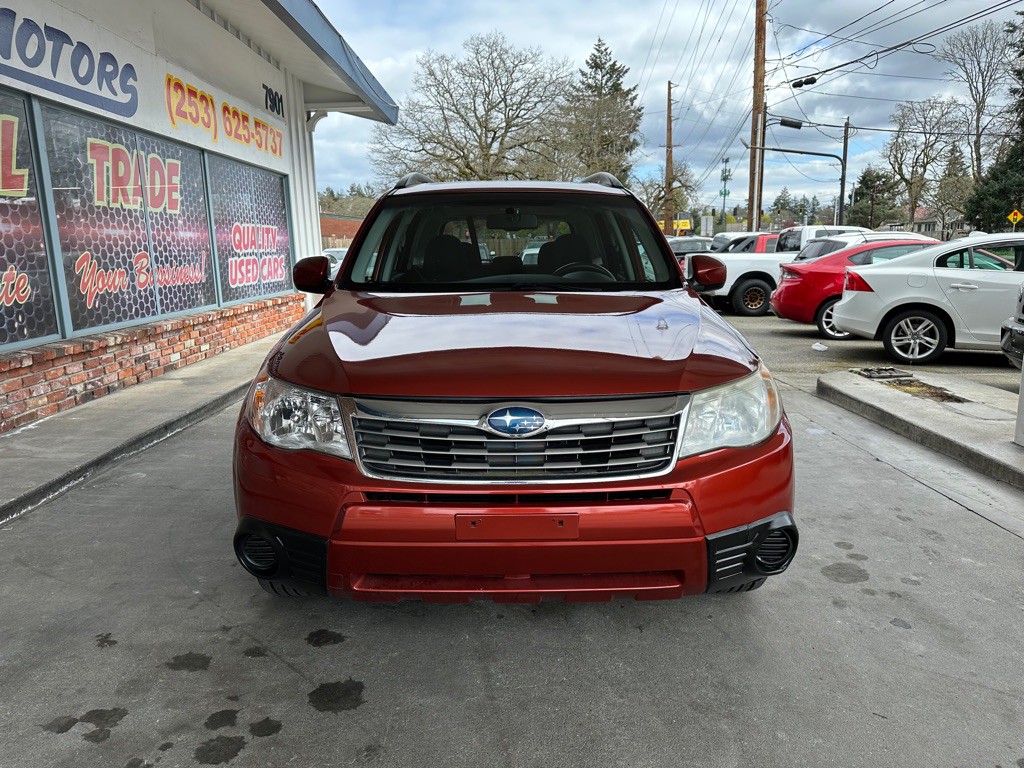 2010 Subaru Forester Image 2