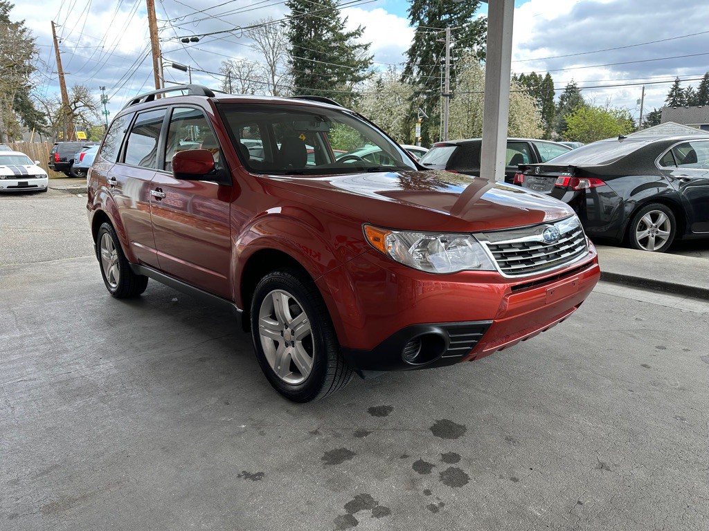 2010 Subaru Forester Image 3