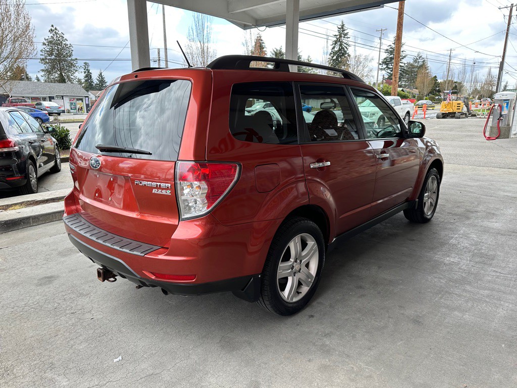 2010 Subaru Forester Image 6