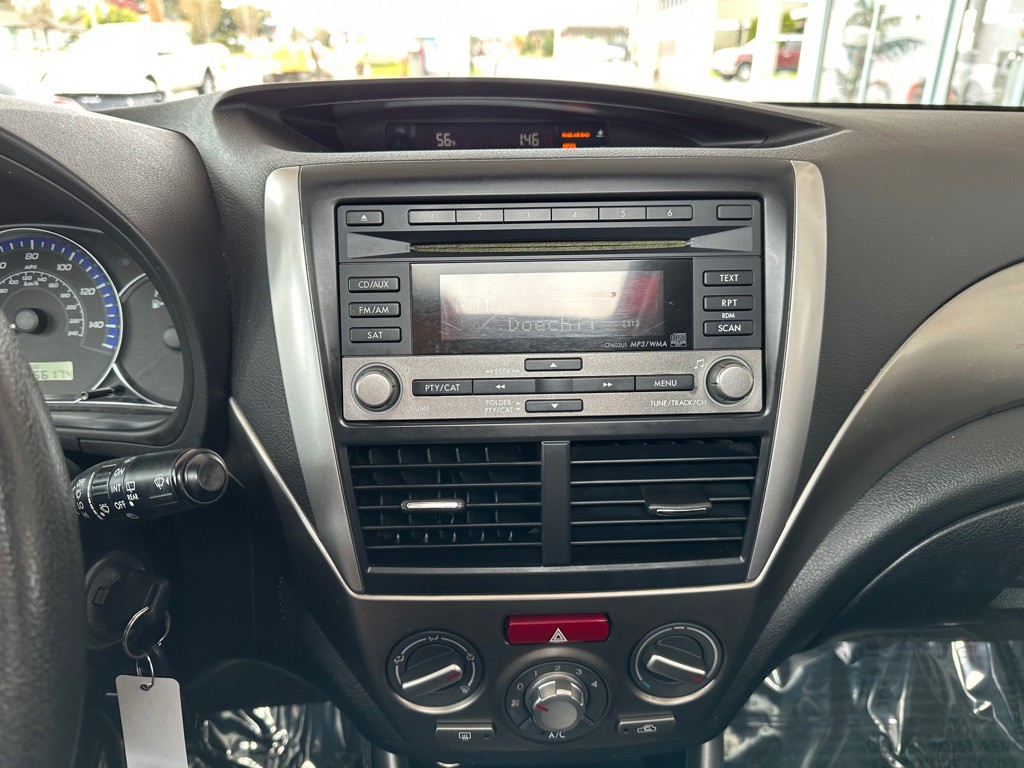 2010 Subaru Forester Image 14