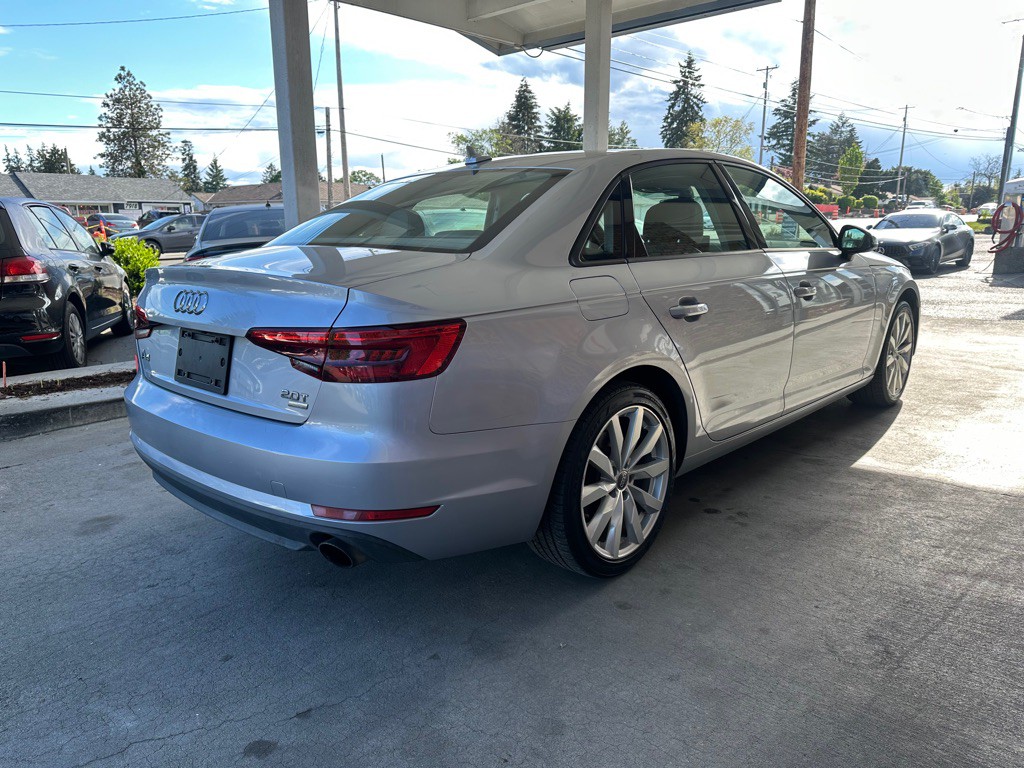 2017 Audi A4 Image 6