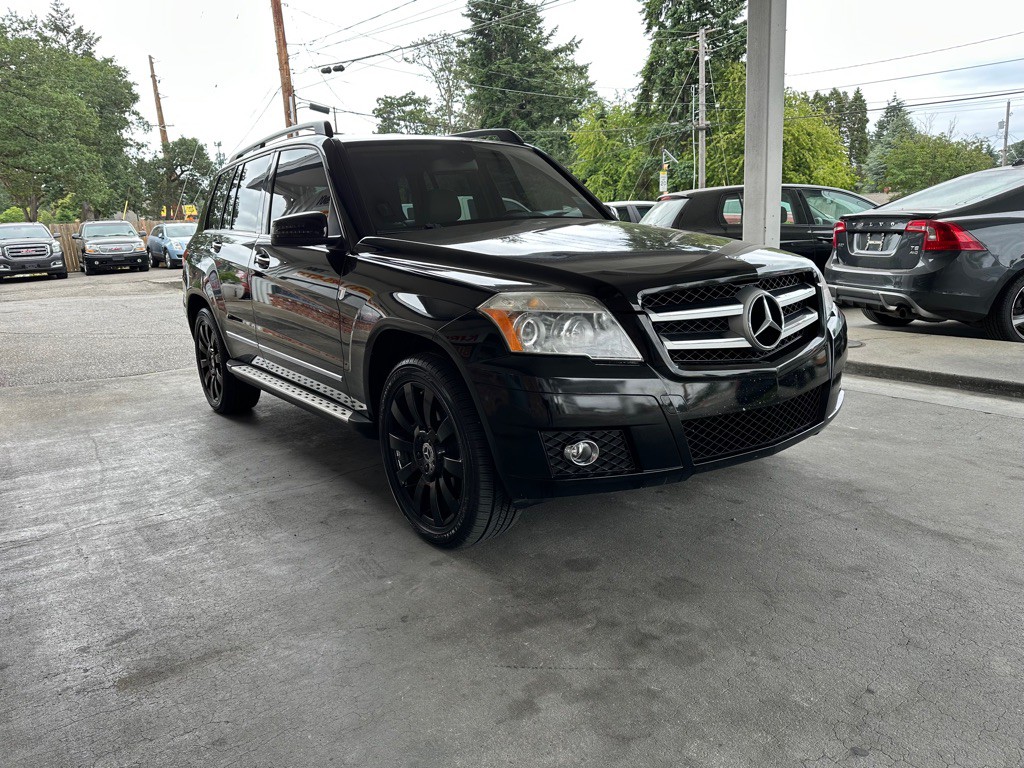 2010 Mercedes-Benz GLK-Class Image 3