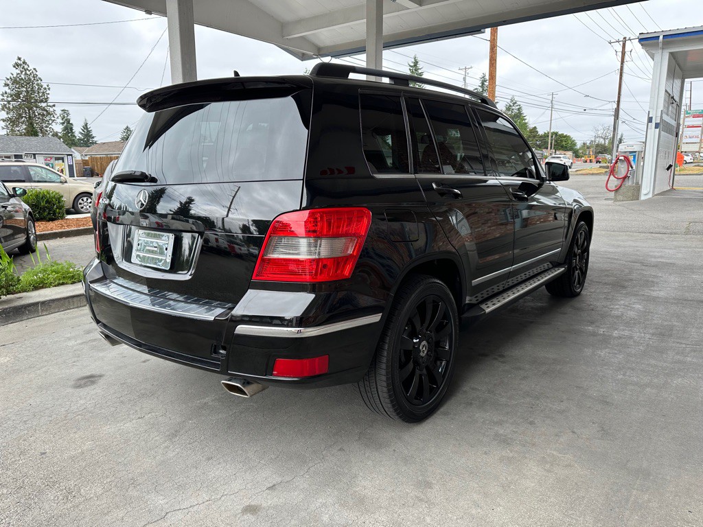 2010 Mercedes-Benz GLK-Class Image 6