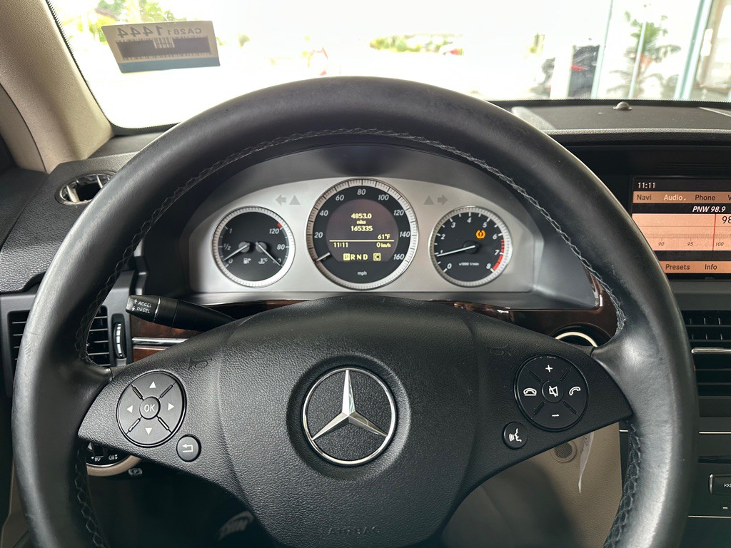 2010 Mercedes-Benz GLK-Class Image 16