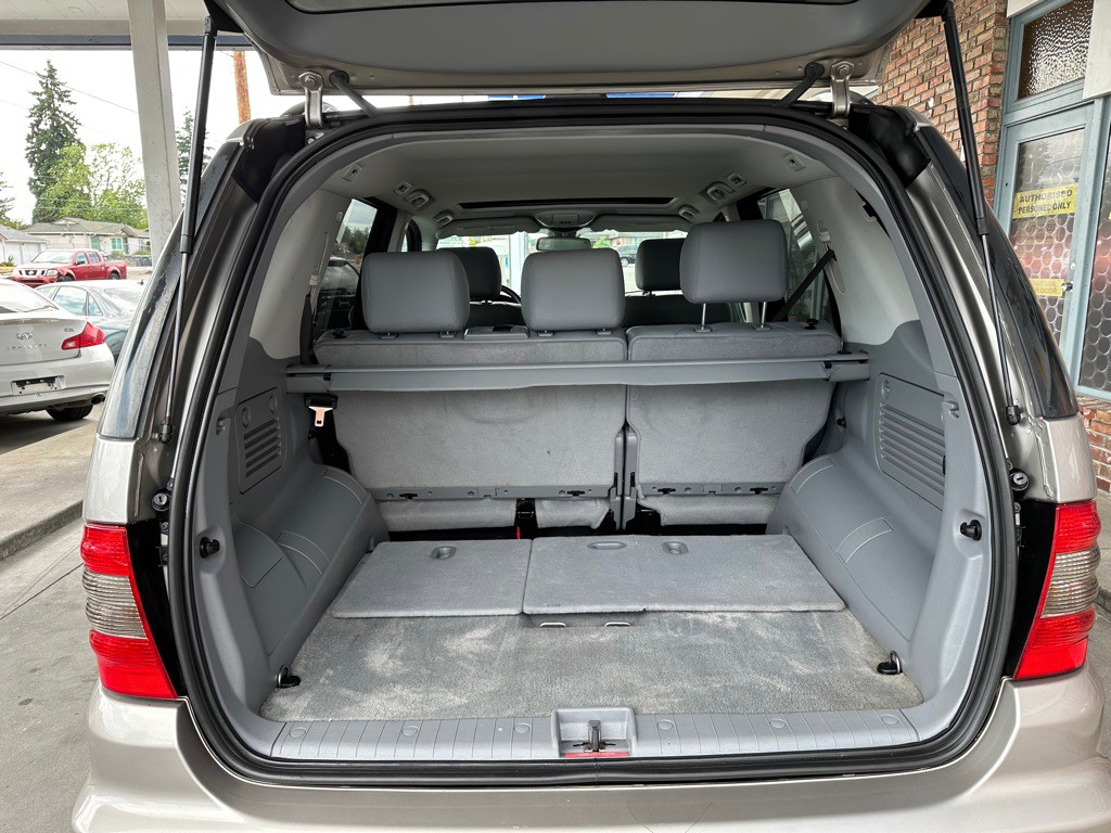 2005 Mercedes-Benz M-Class Image 13