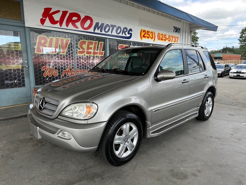 2005 Mercedes-Benz M-Class Image 1