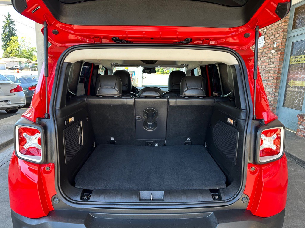 2015 Jeep Renegade Image 13