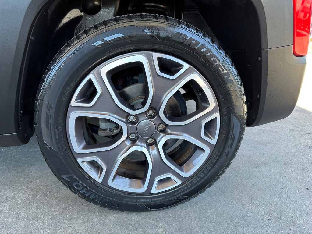 2015 Jeep Renegade Image 19